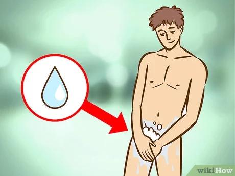 Step 3 اغسل عضوك الذكري.